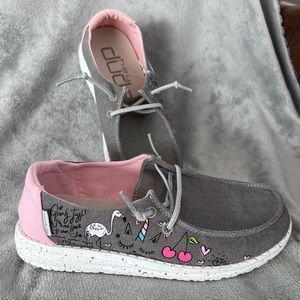 Wendy Youth Hey Dude Shoes NWT